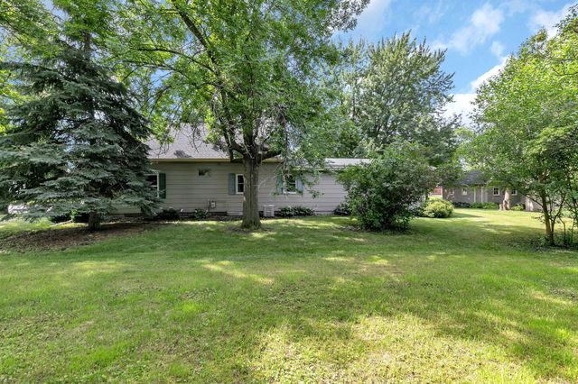 460 S 8th Street, Bird Island, MN 55310