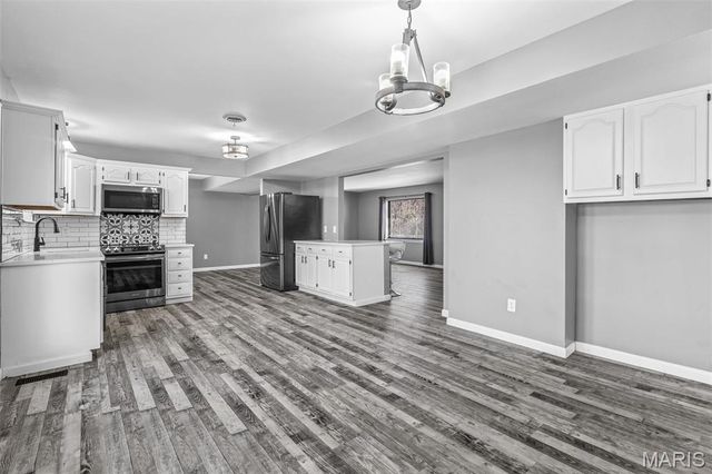 1211 Napoleon Drive, Bonne Terre, MO 63628