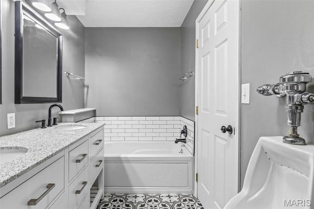 1211 Napoleon Drive, Bonne Terre, MO 63628