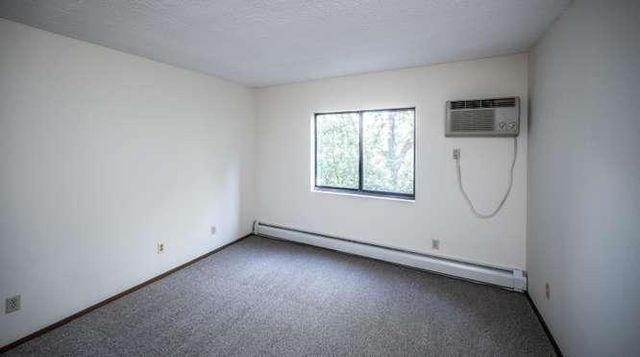 1111 Elway Street 203, Saint Paul, MN 55116