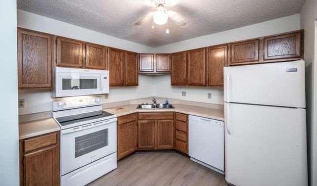 1111 Elway Street 203, Saint Paul, MN 55116
