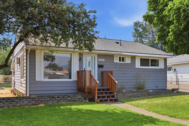 2409 N Upriver Ct, Spokane, WA 99217