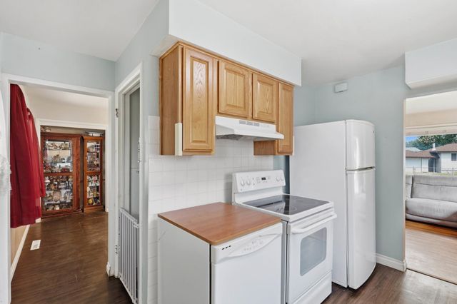2409 N Upriver Ct, Spokane, WA 99217