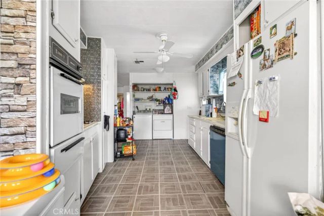 881 N Lake 219, Hemet, CA 92544