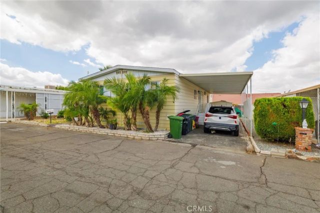 881 N Lake 219, Hemet, CA 92544