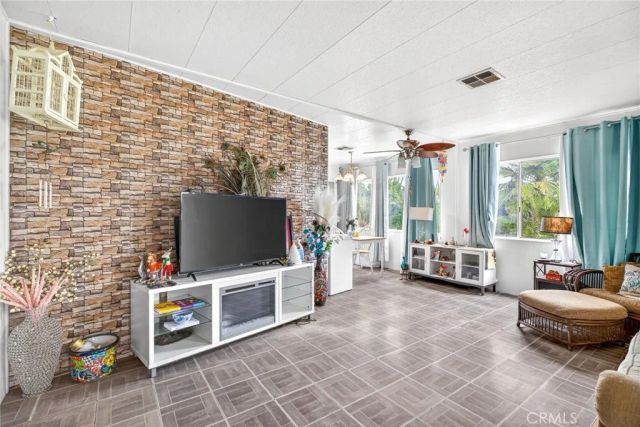 881 N Lake 219, Hemet, CA 92544