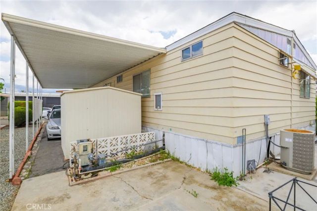 881 N Lake 219, Hemet, CA 92544