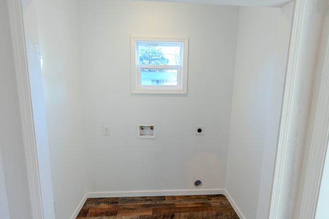 521 E New Ave, Monterey, TN 38574