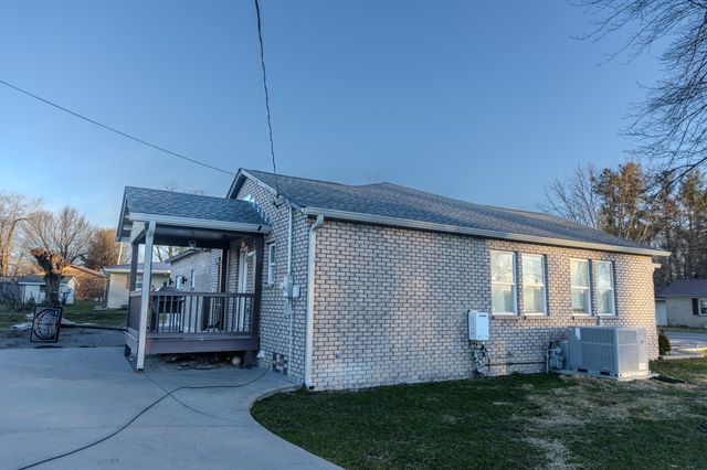 521 E New Ave, Monterey, TN 38574
