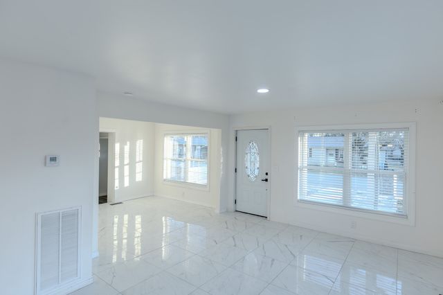 521 E New Ave, Monterey, TN 38574