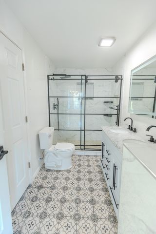 521 E New Ave, Monterey, TN 38574