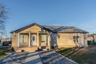 521 E New Ave, Monterey, TN 38574