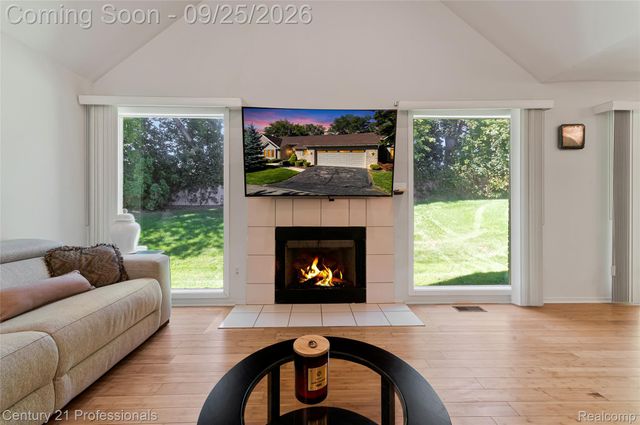 5388 Fairway Court, West Bloomfield Charter Township, MI 48323