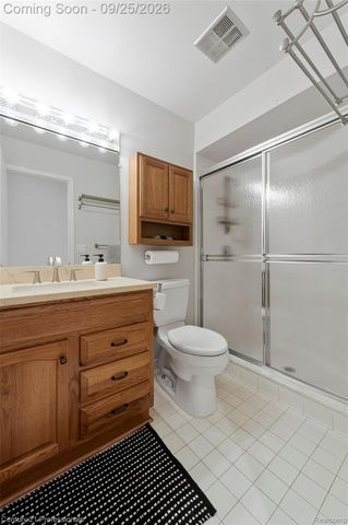 5388 Fairway Court, West Bloomfield Charter Township, MI 48323