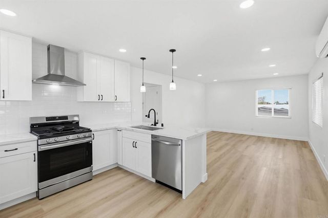 216 218 ALVARADO ST, Chula Vista, CA 91910