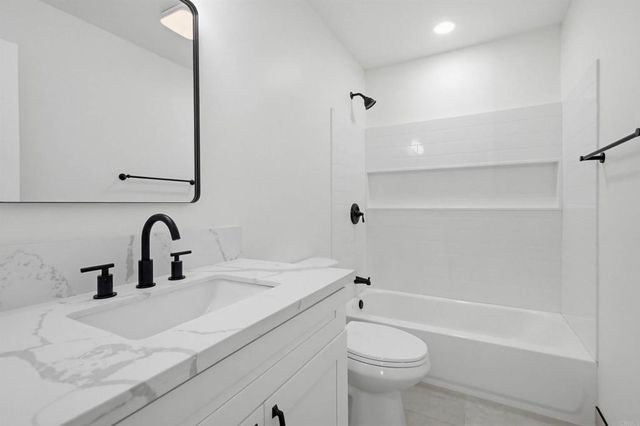 216 218 ALVARADO ST, Chula Vista, CA 91910
