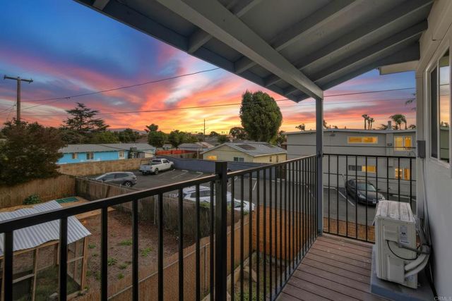 216 218 ALVARADO ST, Chula Vista, CA 91910