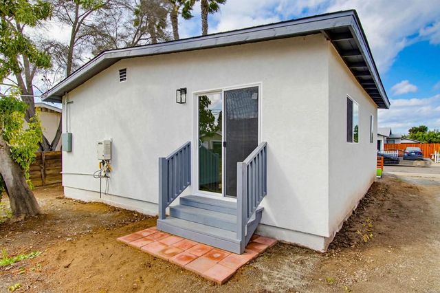 216 218 ALVARADO ST, Chula Vista, CA 91910