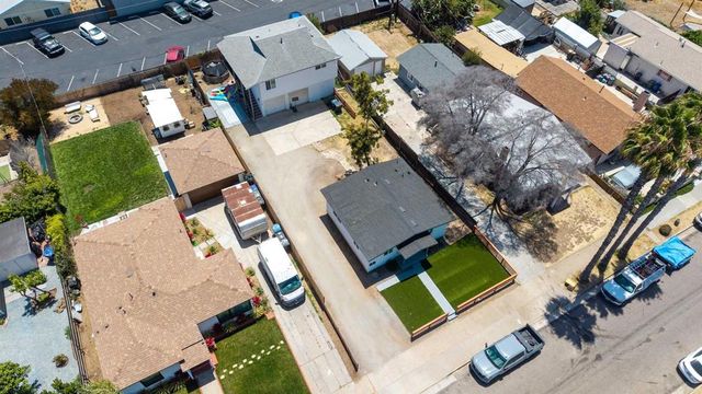 216 218 ALVARADO ST, Chula Vista, CA 91910