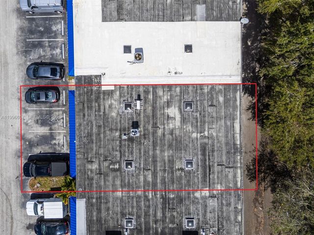 3640 NW 16th St, Lauderhill, FL 33311
