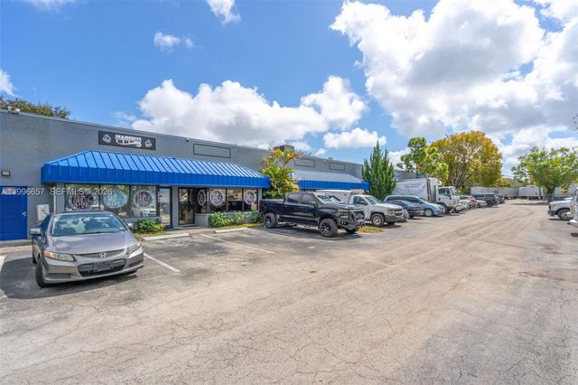 3640 NW 16th St, Lauderhill, FL 33311