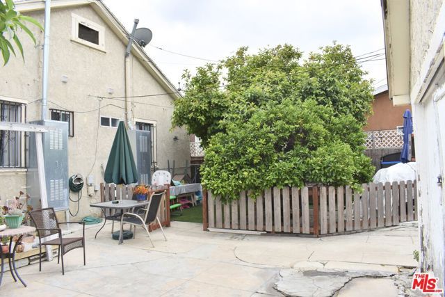 3975 S Van Ness Avenue, Los Angeles, CA 90062