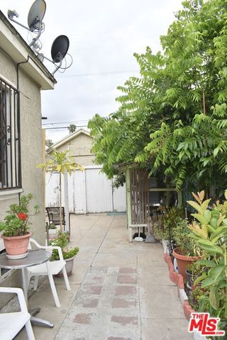 3975 S Van Ness Avenue, Los Angeles, CA 90062
