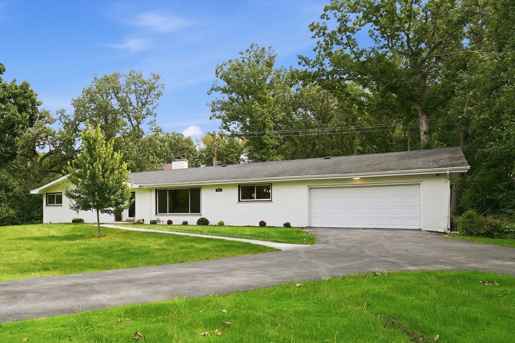 3585 Beckwith Lane, Crete, IL 60417