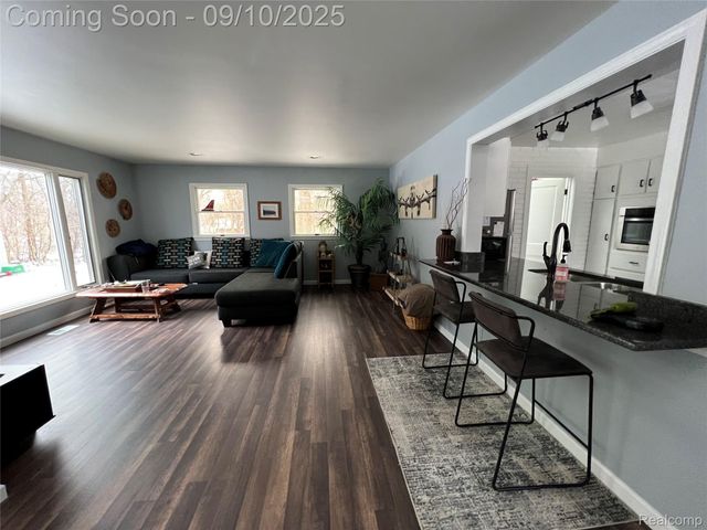 892 Rose Drive, Scio Township, MI 48103