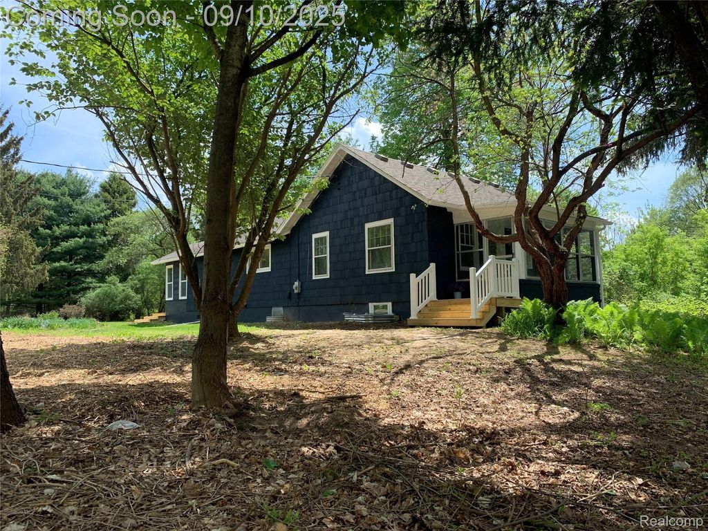 892 Rose Drive, Scio Township, MI 48103