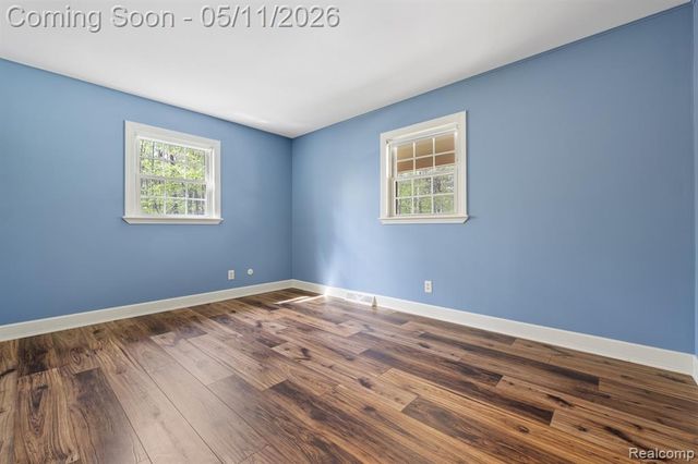 2700 N Hacker Road, Howell, MI 48855