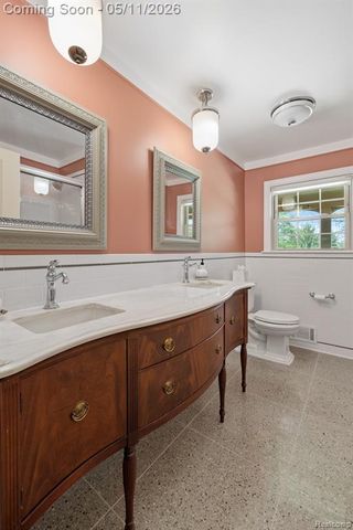 2700 N Hacker Road, Howell, MI 48855