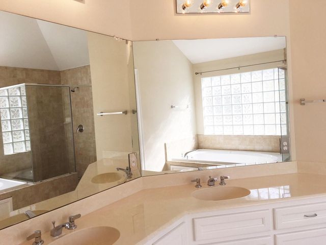 3618 Main Plaza Drive, Houston, TX 77025