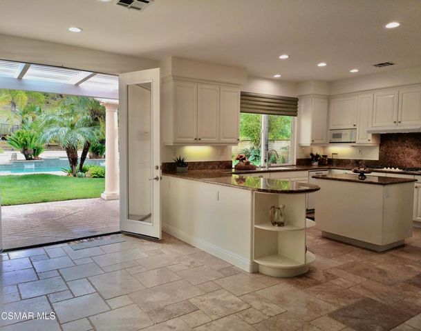 6438 Deerbrook Road, Oak Park, CA 91377