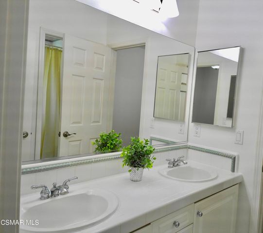 6438 Deerbrook Road, Oak Park, CA 91377