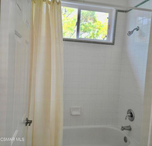 6438 Deerbrook Road, Oak Park, CA 91377