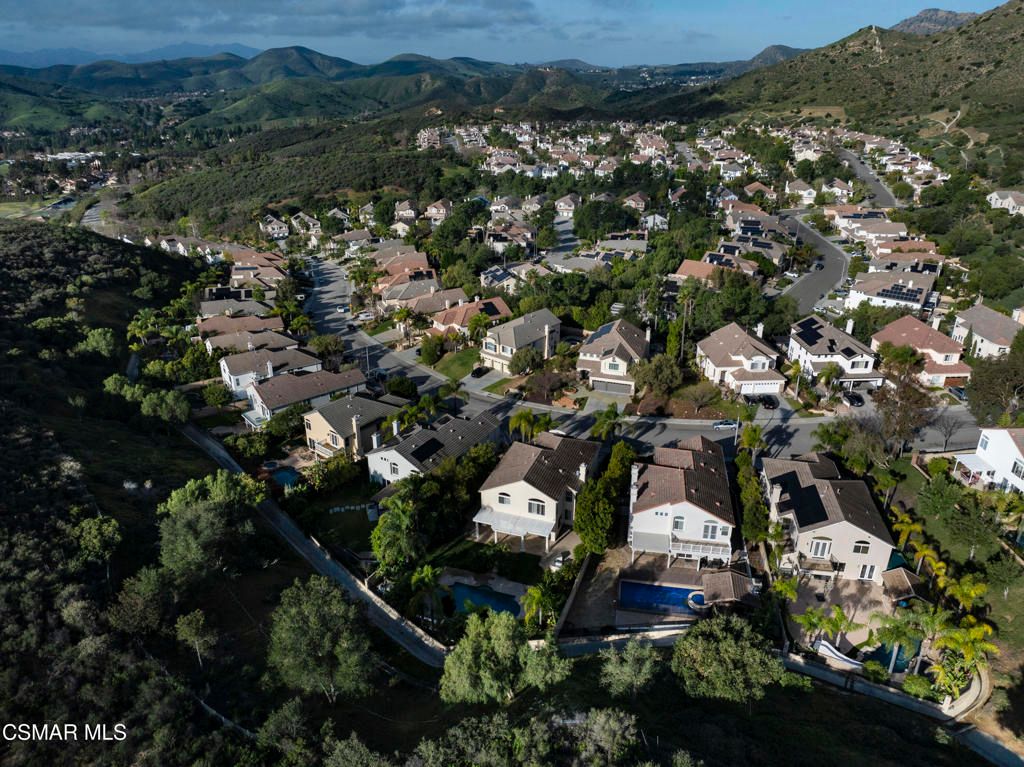 Image 2 of property listing at 6438 Deerbrook Road, Oak Park, CA 91377