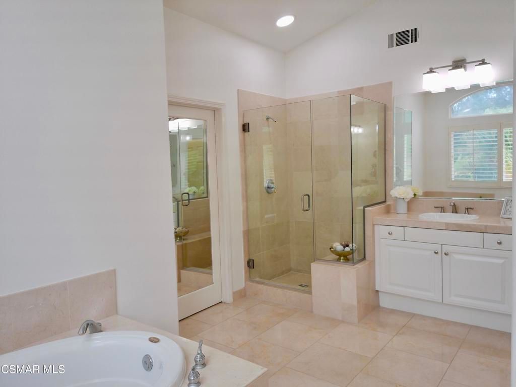 Image 27 of property listing at 6438 Deerbrook Road, Oak Park, CA 91377