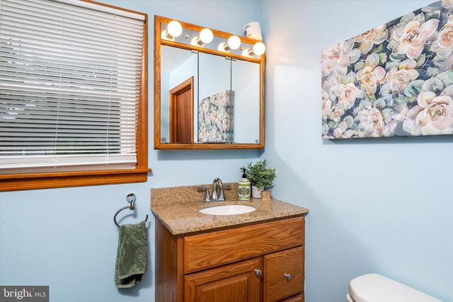 61 FINLEY AVE, Trenton, NJ 08610