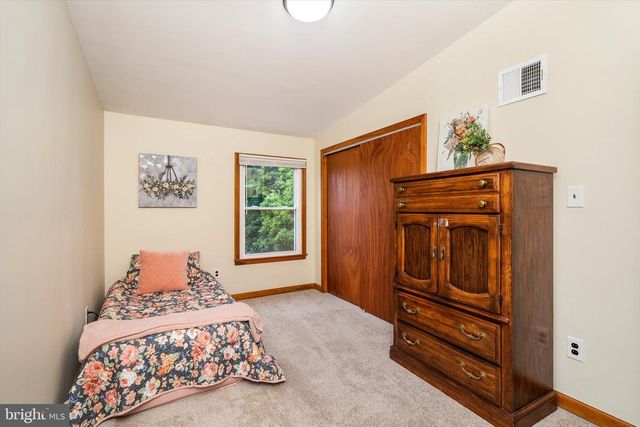 61 FINLEY AVE, Trenton, NJ 08610