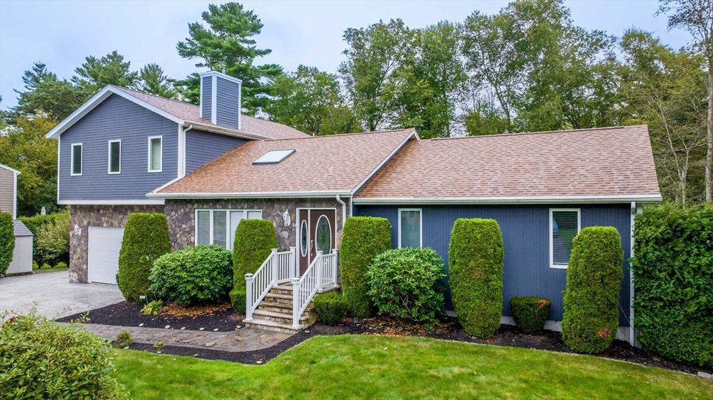 26 Blueberry Dr, Acushnet, MA 02743