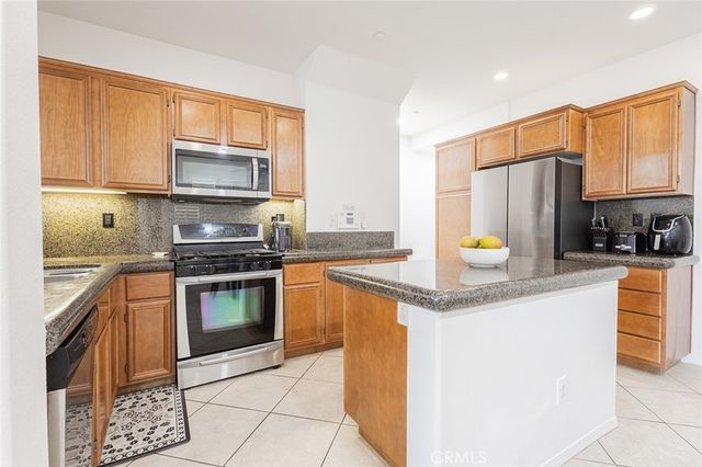 27923 Cactus Avenue B, Moreno Valley, CA 92555