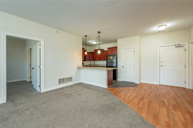 8350 EP True Parkway 1103, West Des Moines, IA 50266