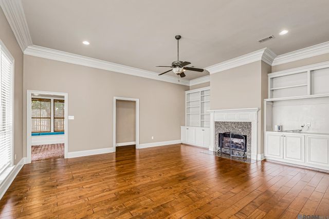 13223 Woodridge Ave, Saint George, LA 70809