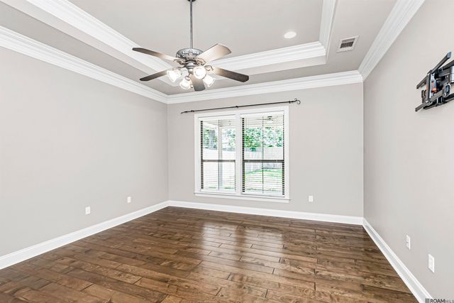 13223 Woodridge Ave, Saint George, LA 70809