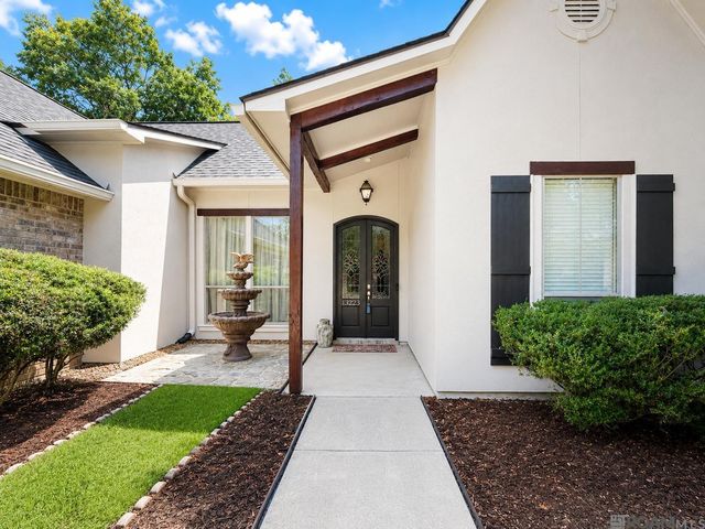 13223 Woodridge Ave, Saint George, LA 70809