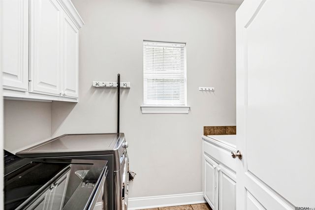 13223 Woodridge Ave, Saint George, LA 70809