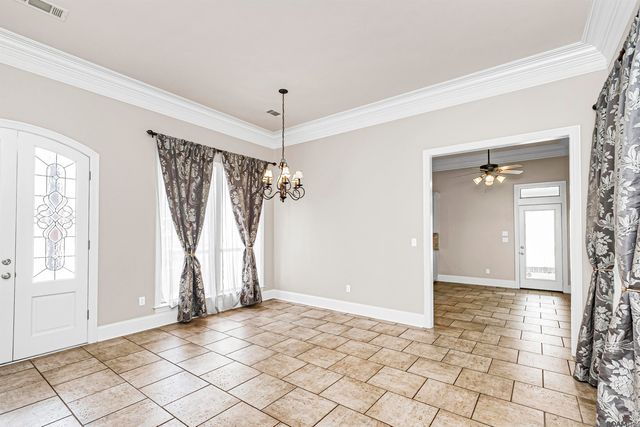 13223 Woodridge Ave, Saint George, LA 70809
