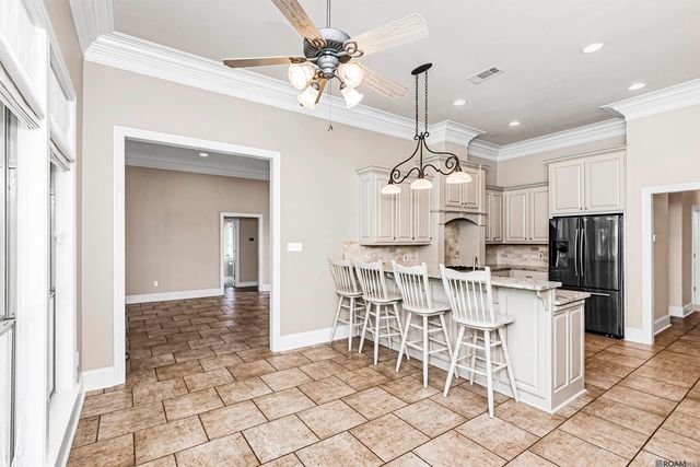 13223 Woodridge Ave, Saint George, LA 70809