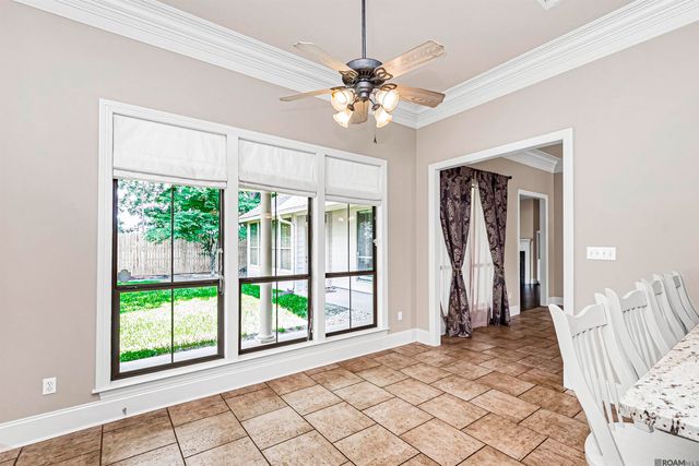 13223 Woodridge Ave, Saint George, LA 70809